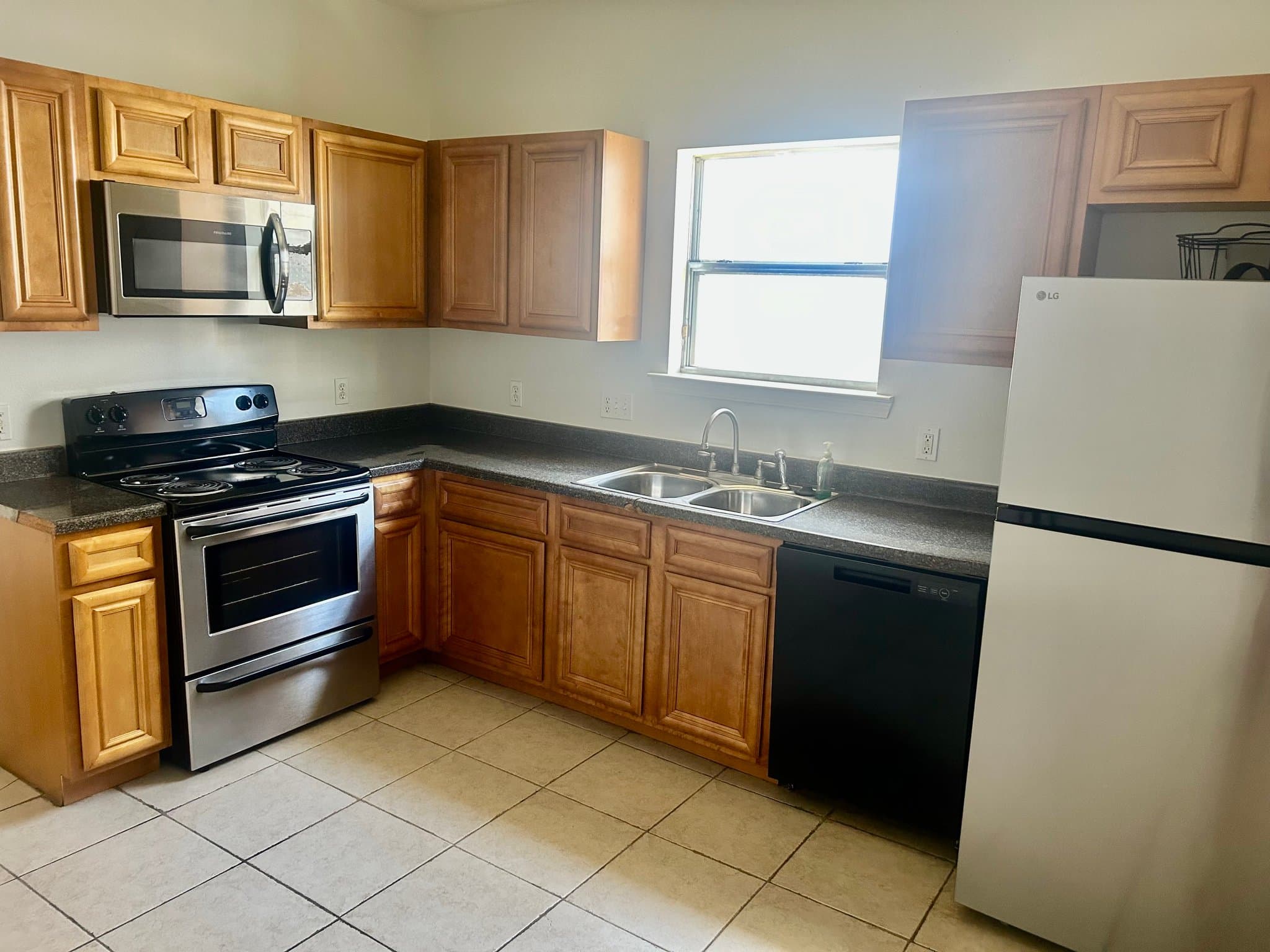 New Orleans Multiplex: 531 S Murat St