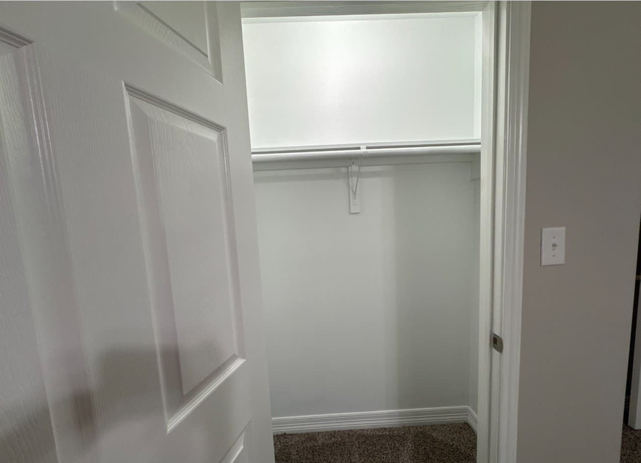 Longview Apartment: 113 Magnolia Lane