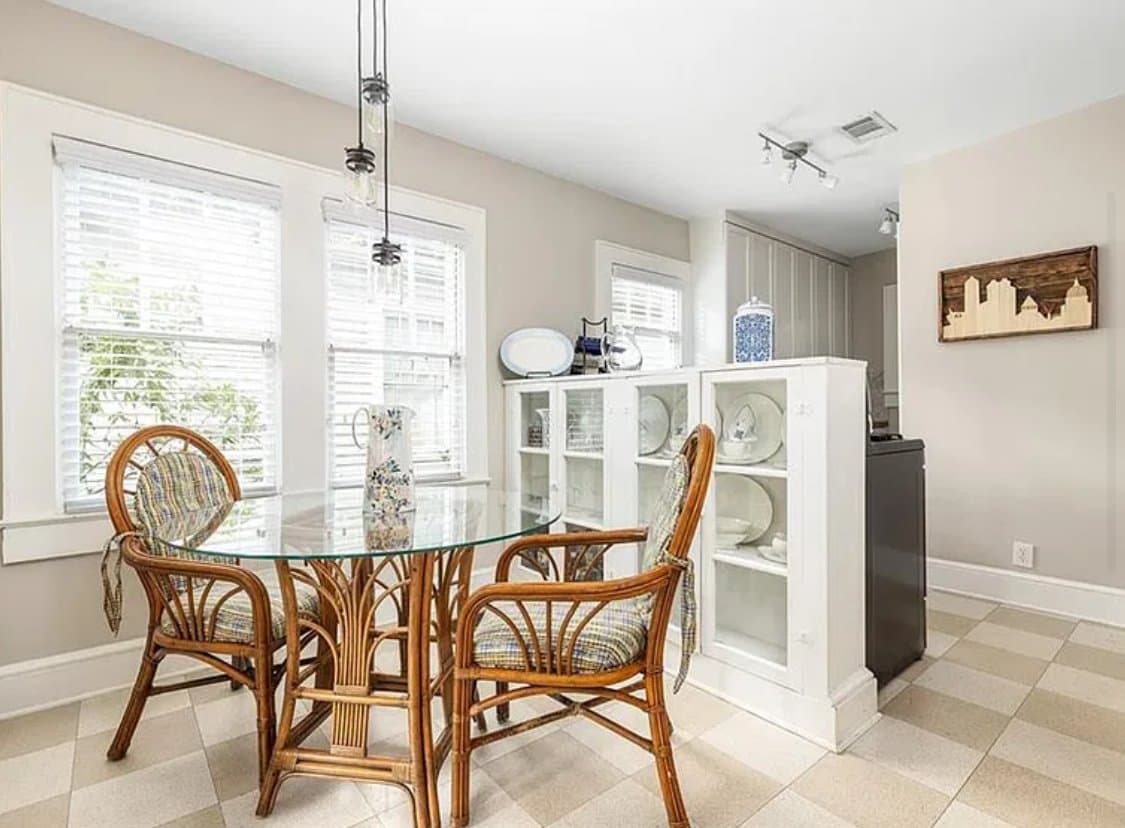 Atlanta House: 1192 Barnes St NW
