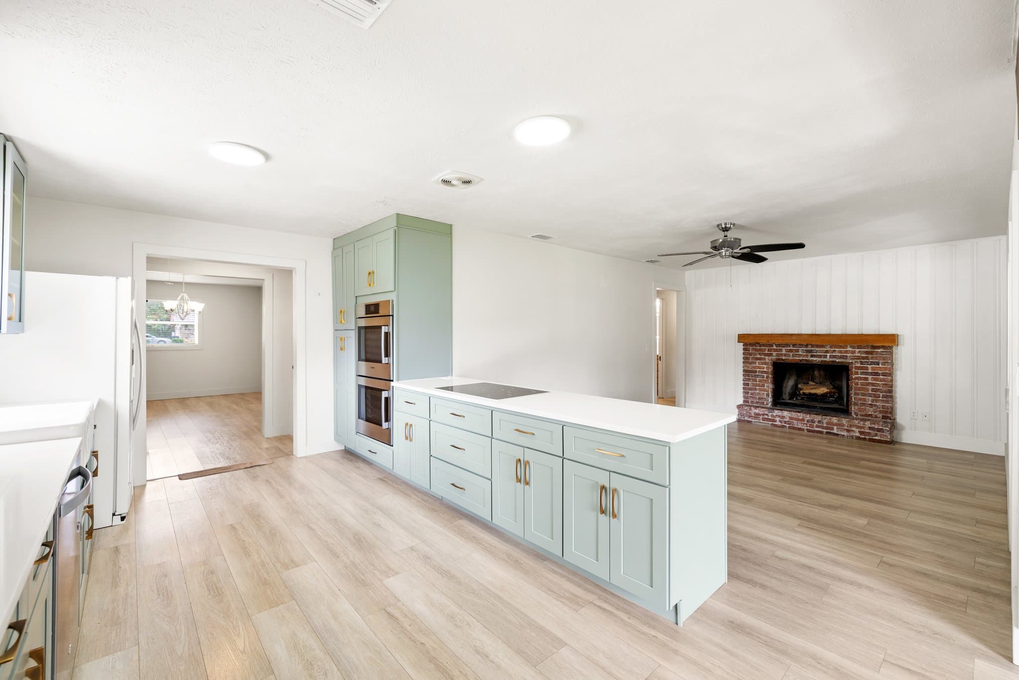 TAMPA House: 8212 SUNNY VALE PL