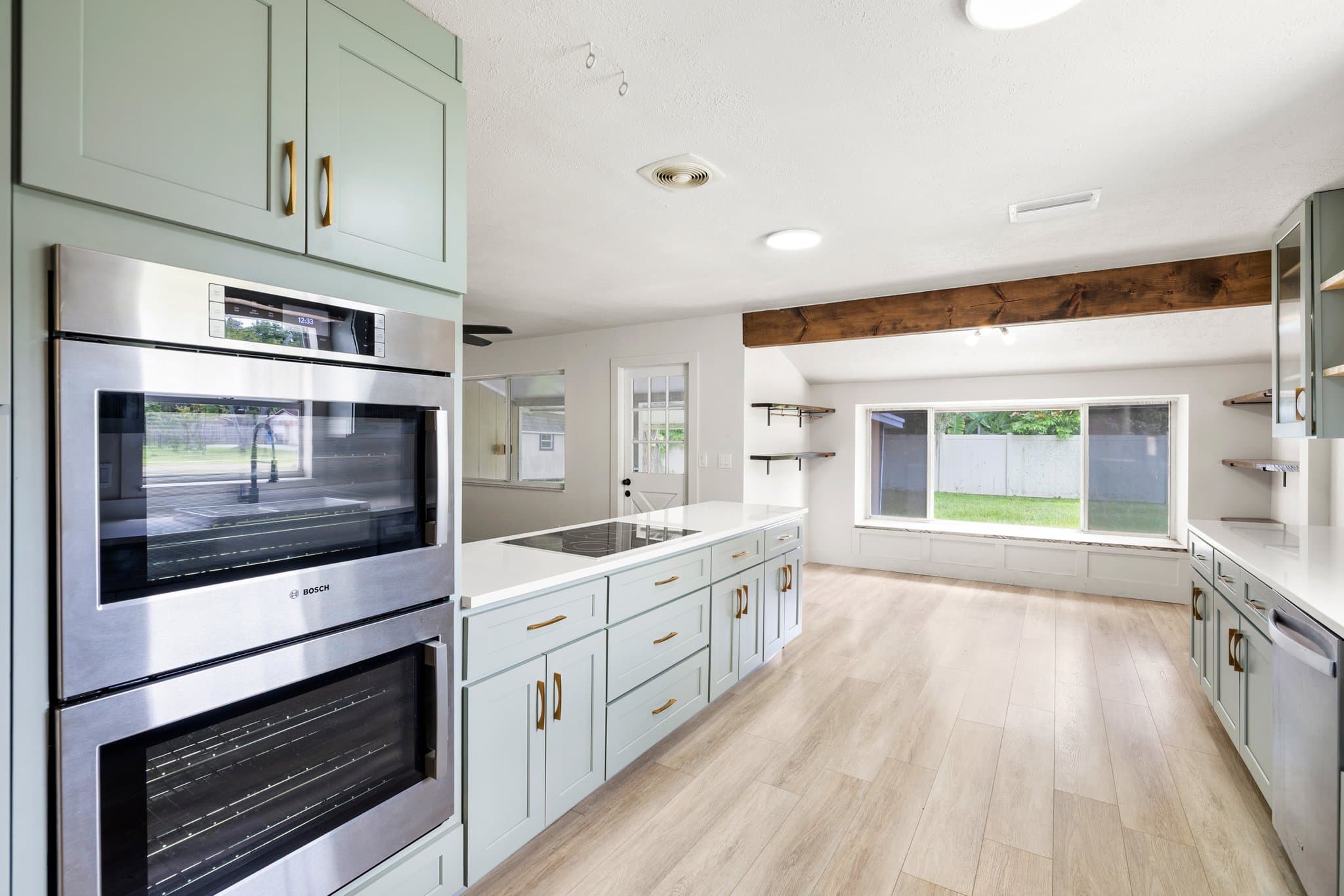 TAMPA House: 8212 SUNNY VALE PL
