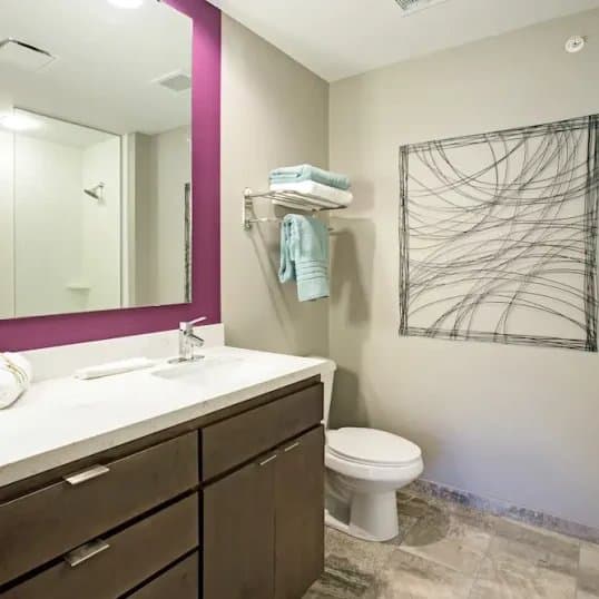 Springfield Apartment: 1243 E Cherry Street