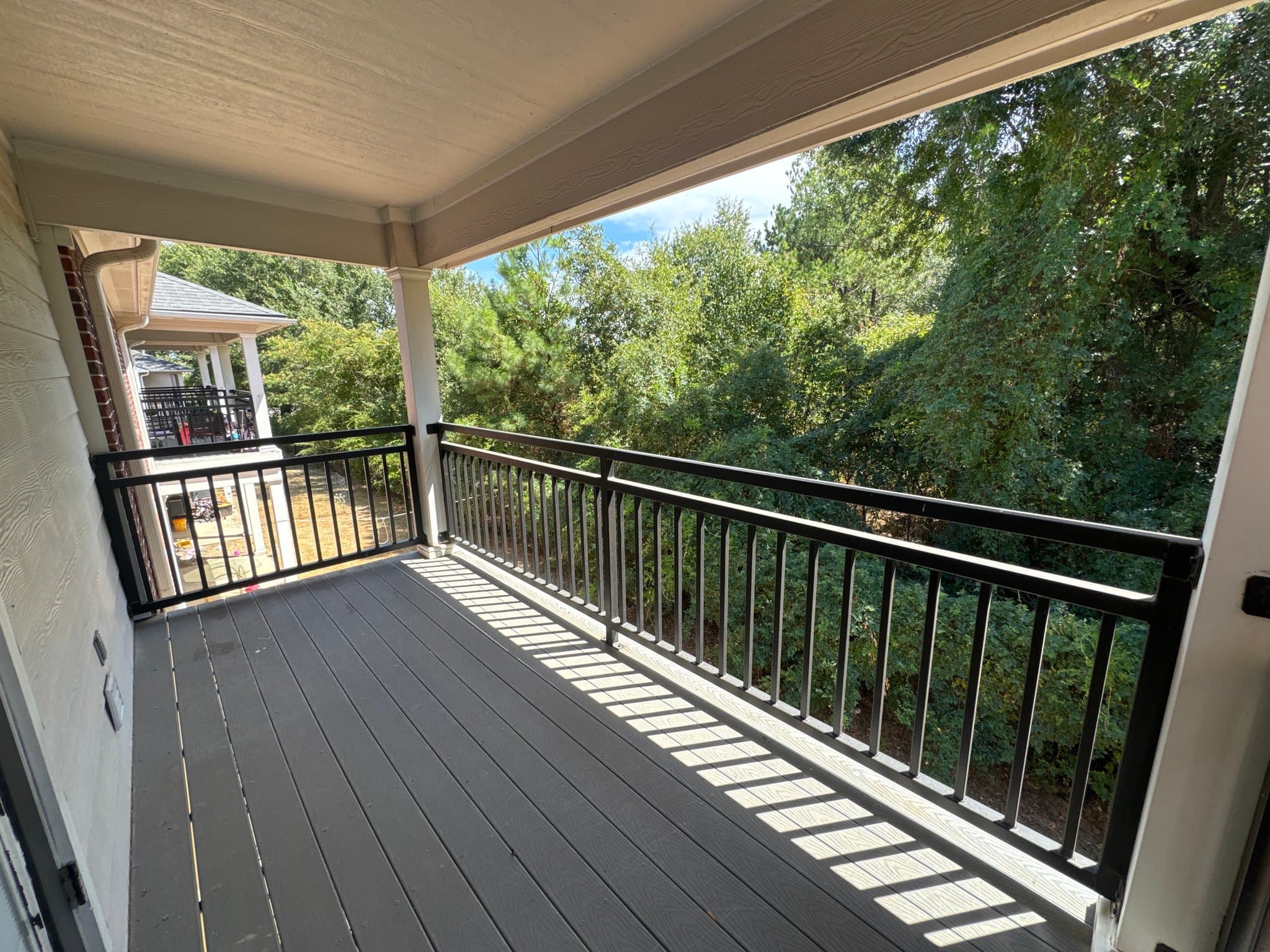 Longview Apartment: 113 Magnolia Lane