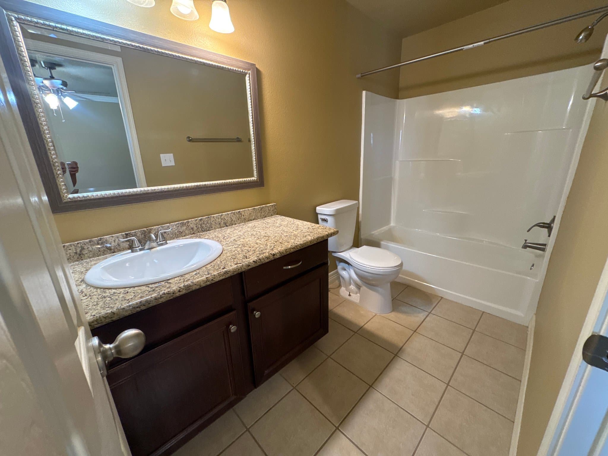 Longview Apartment: 113 Magnolia Lane