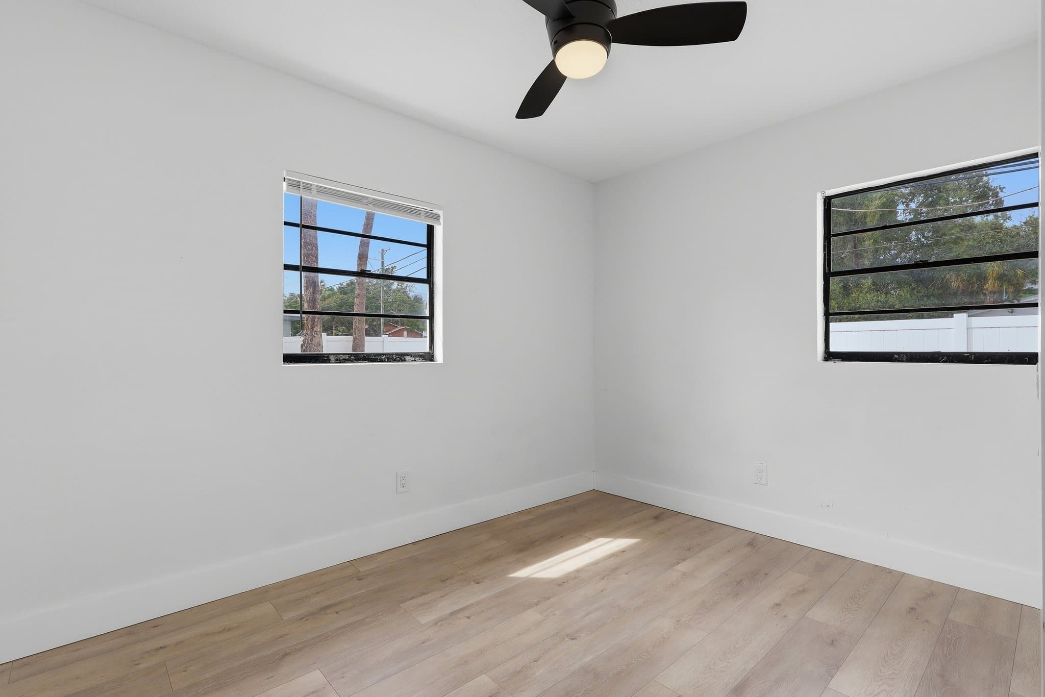 Tampa House: 7401 S Swoope St
