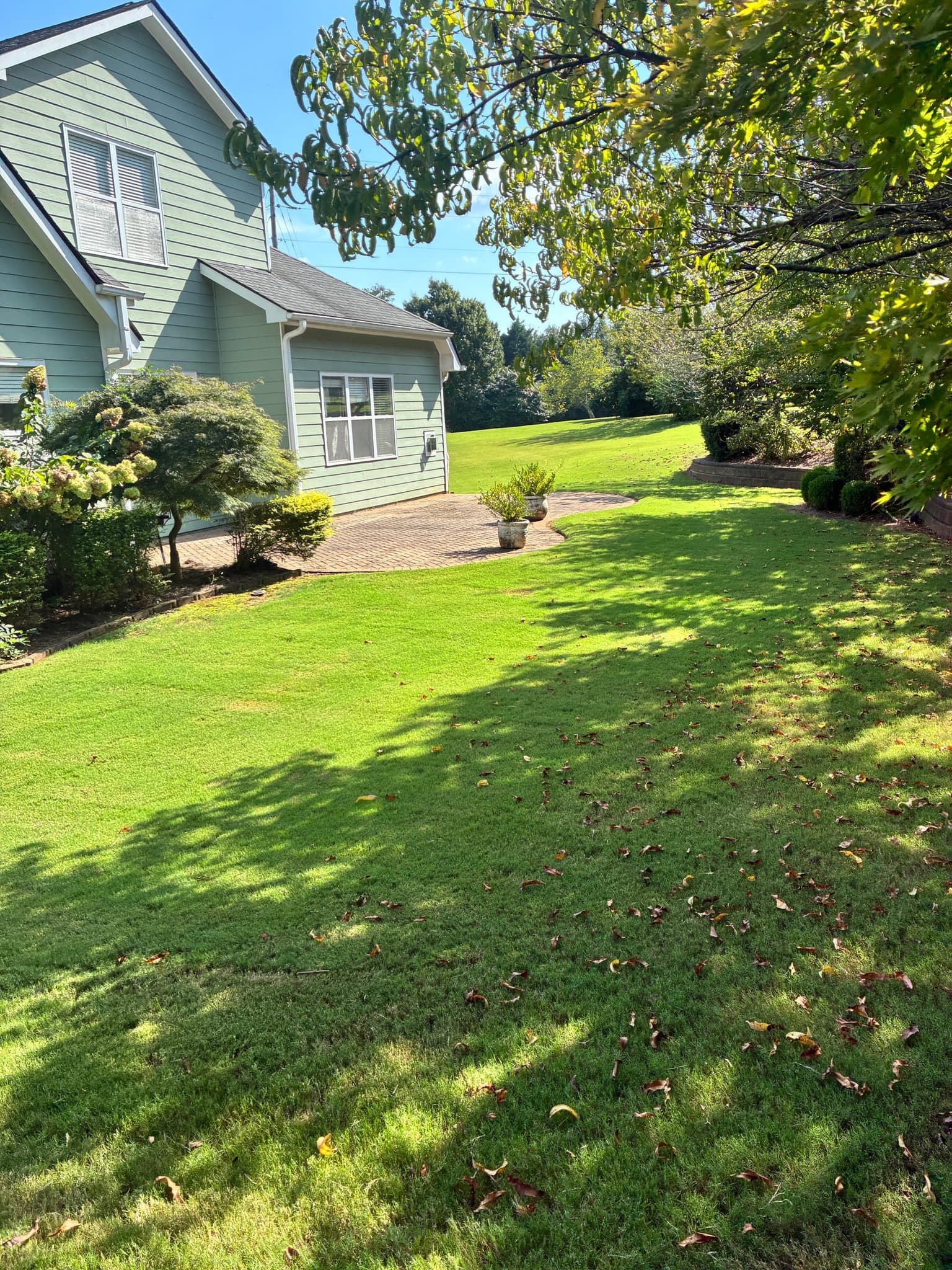 Cumming House: 3205 E Gate Dr
