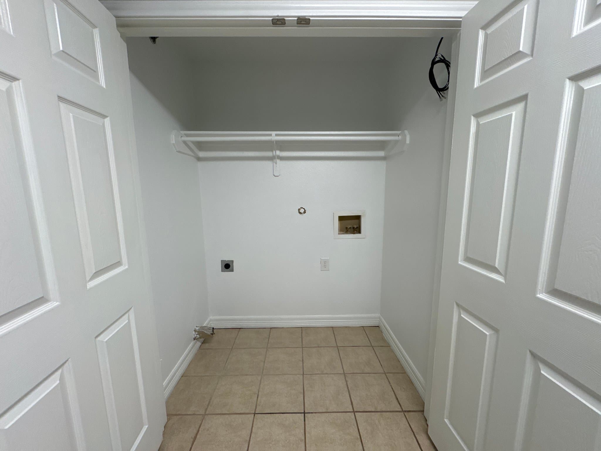 Longview Apartment: 113 Magnolia Lane