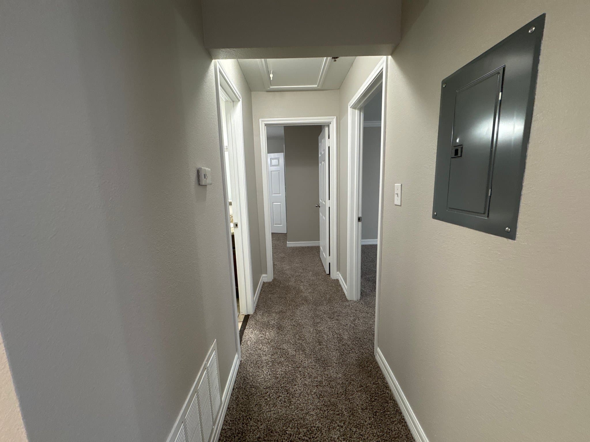Longview Apartment: 113 Magnolia Lane