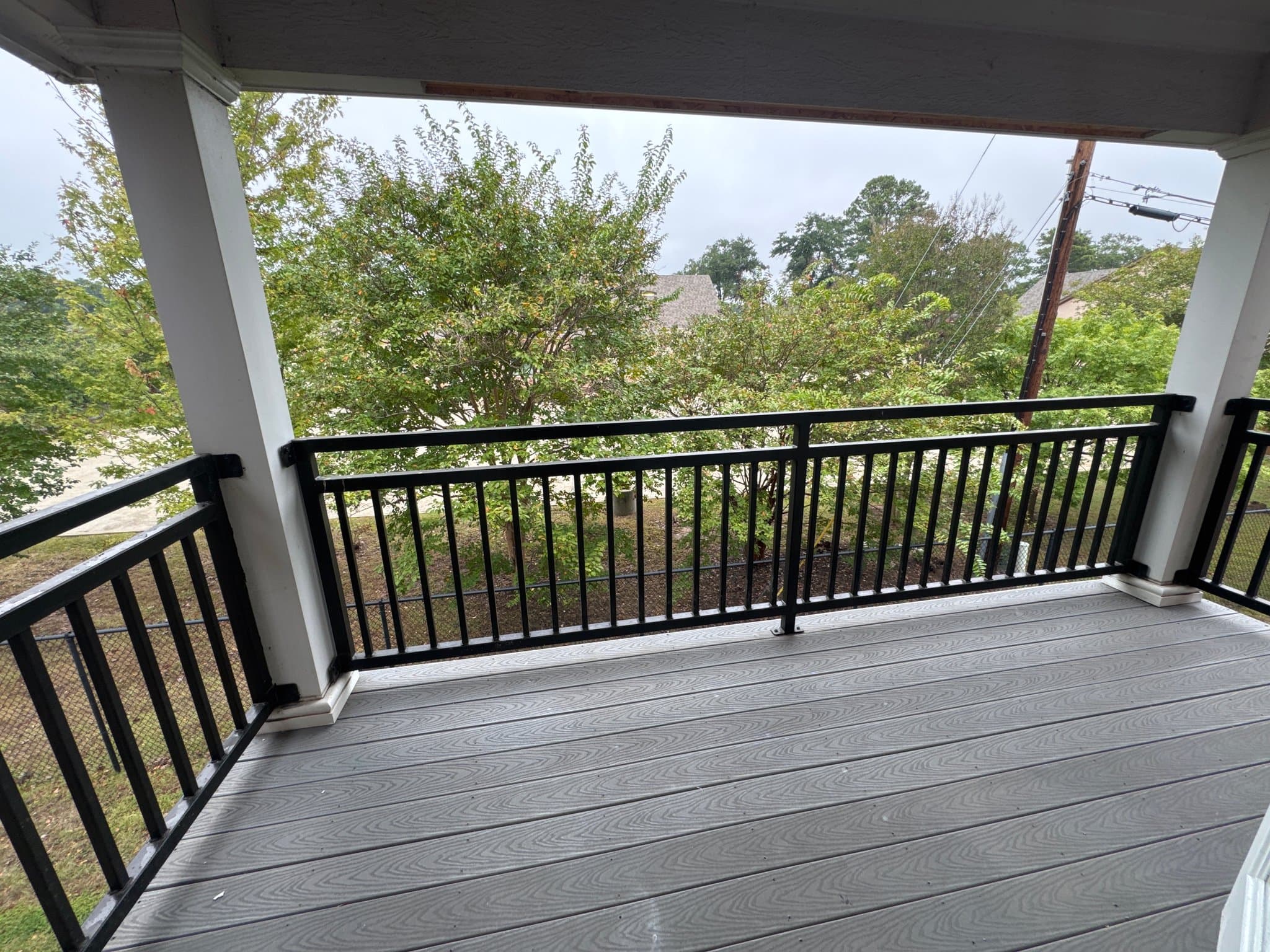 Longview Apartment: 113 Magnolia Lane