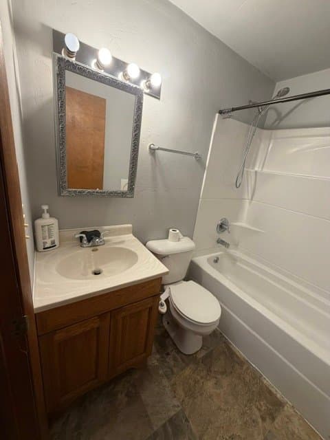 Green Bay House: 2920 Emmalane