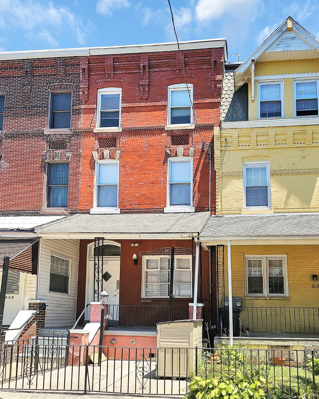Philadelphia Townhome: 637 N 32nd St