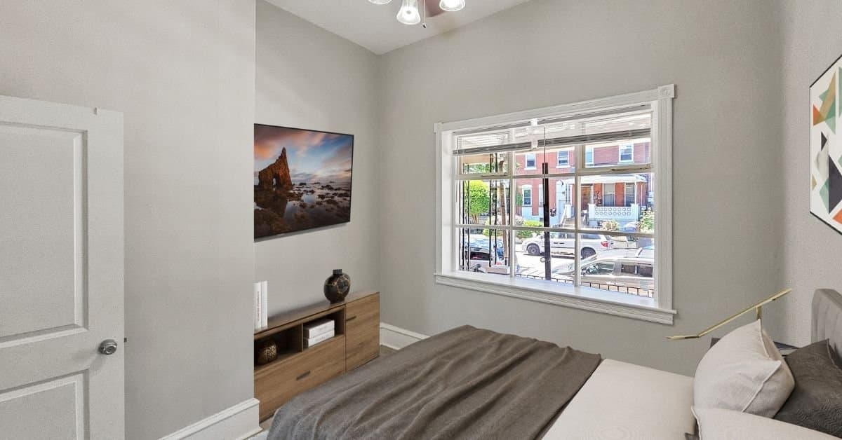 Philadelphia Townhome: 637 N 32nd St