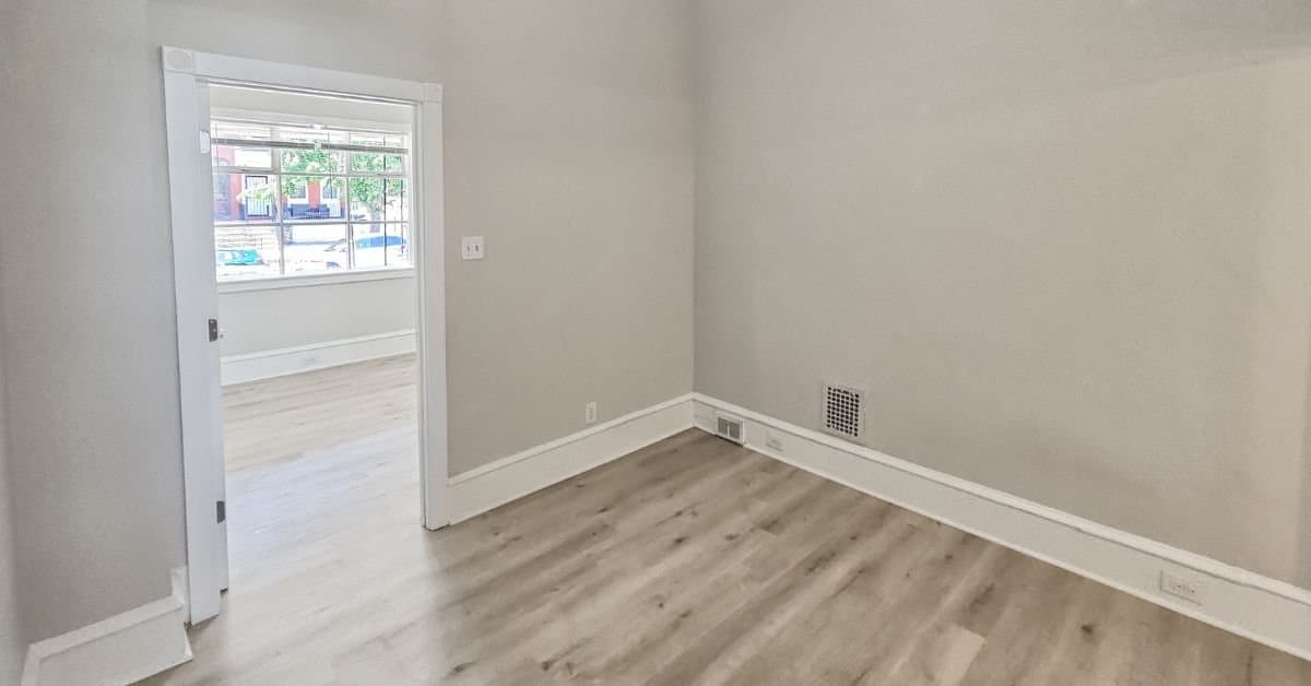 Philadelphia Townhome: 637 N 32nd St