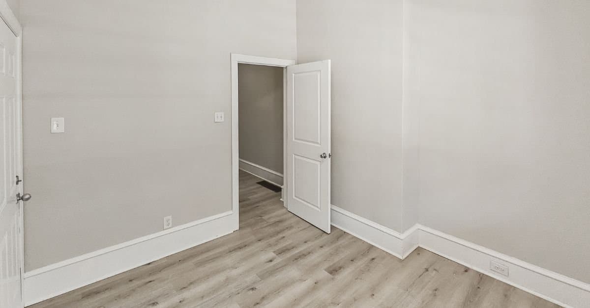 Philadelphia Townhome: 637 N 32nd St
