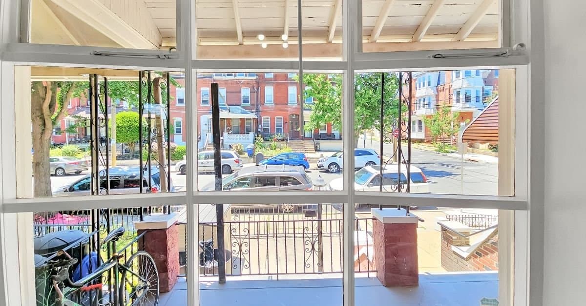 Philadelphia Townhome: 637 N 32nd St