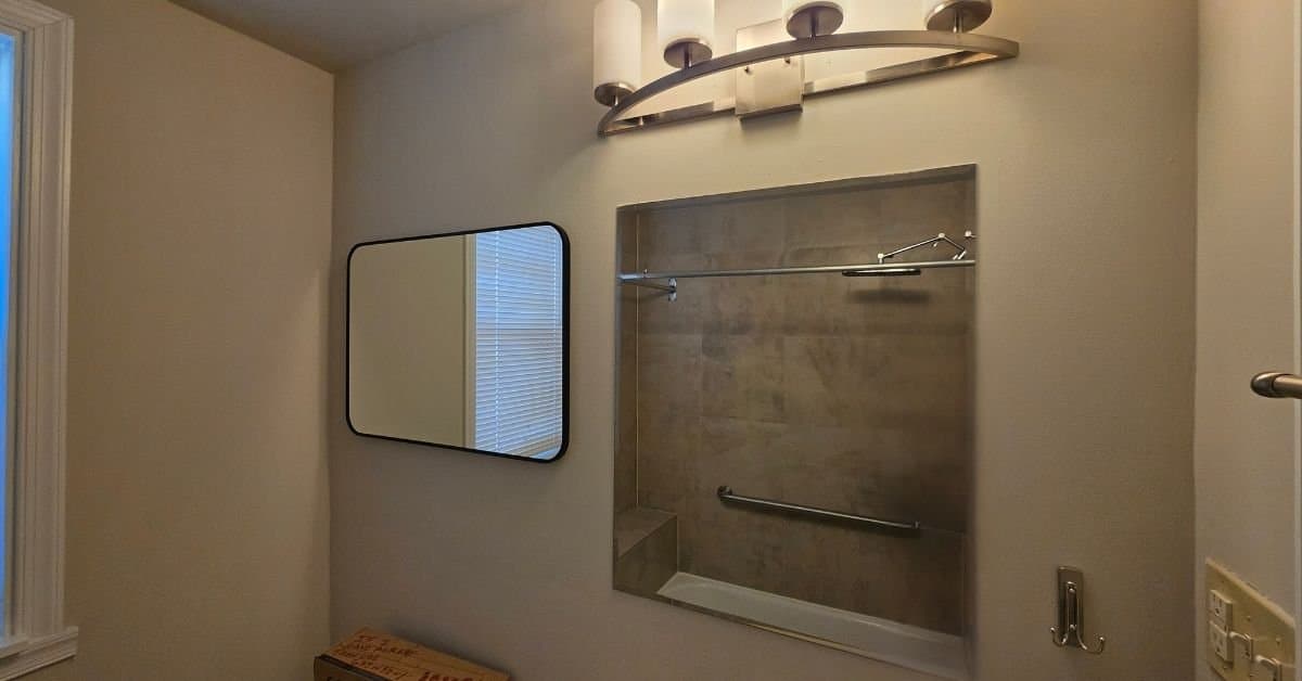 Philadelphia Townhome: 637 N 32nd St