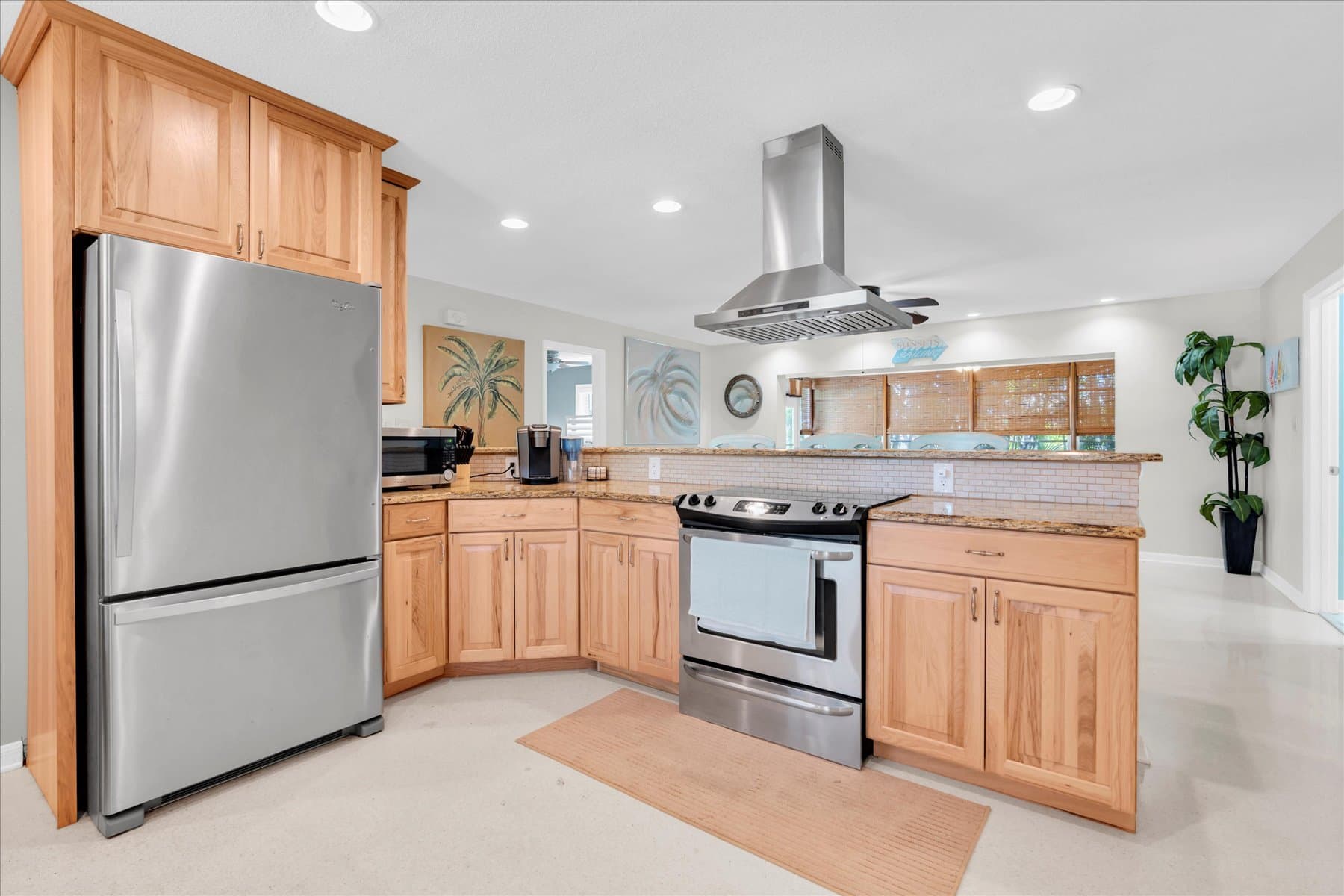 Palm Harbor House: 232 Timberlane Dr