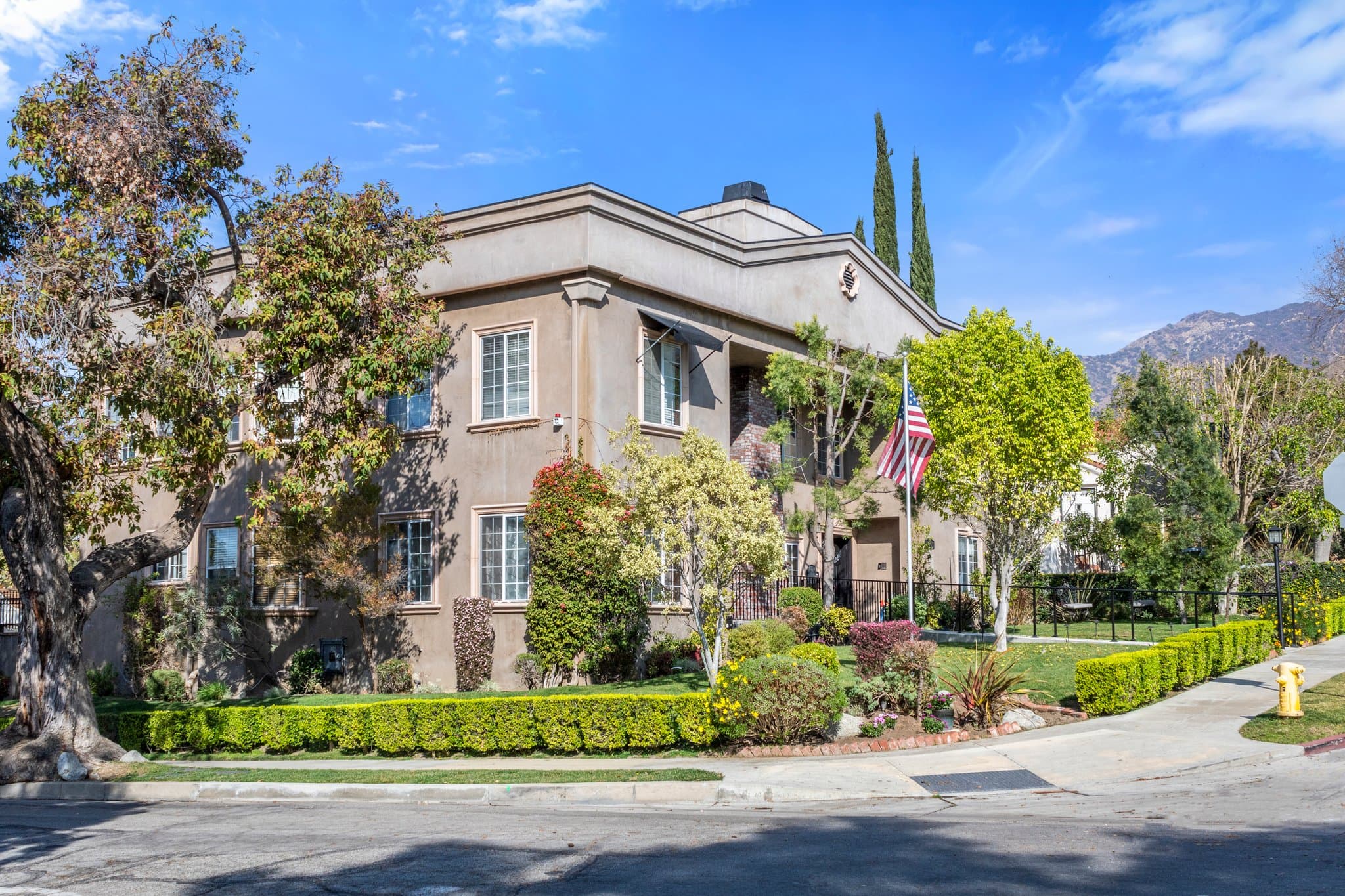Glendale House: 1601 Ard Eevin Ave,