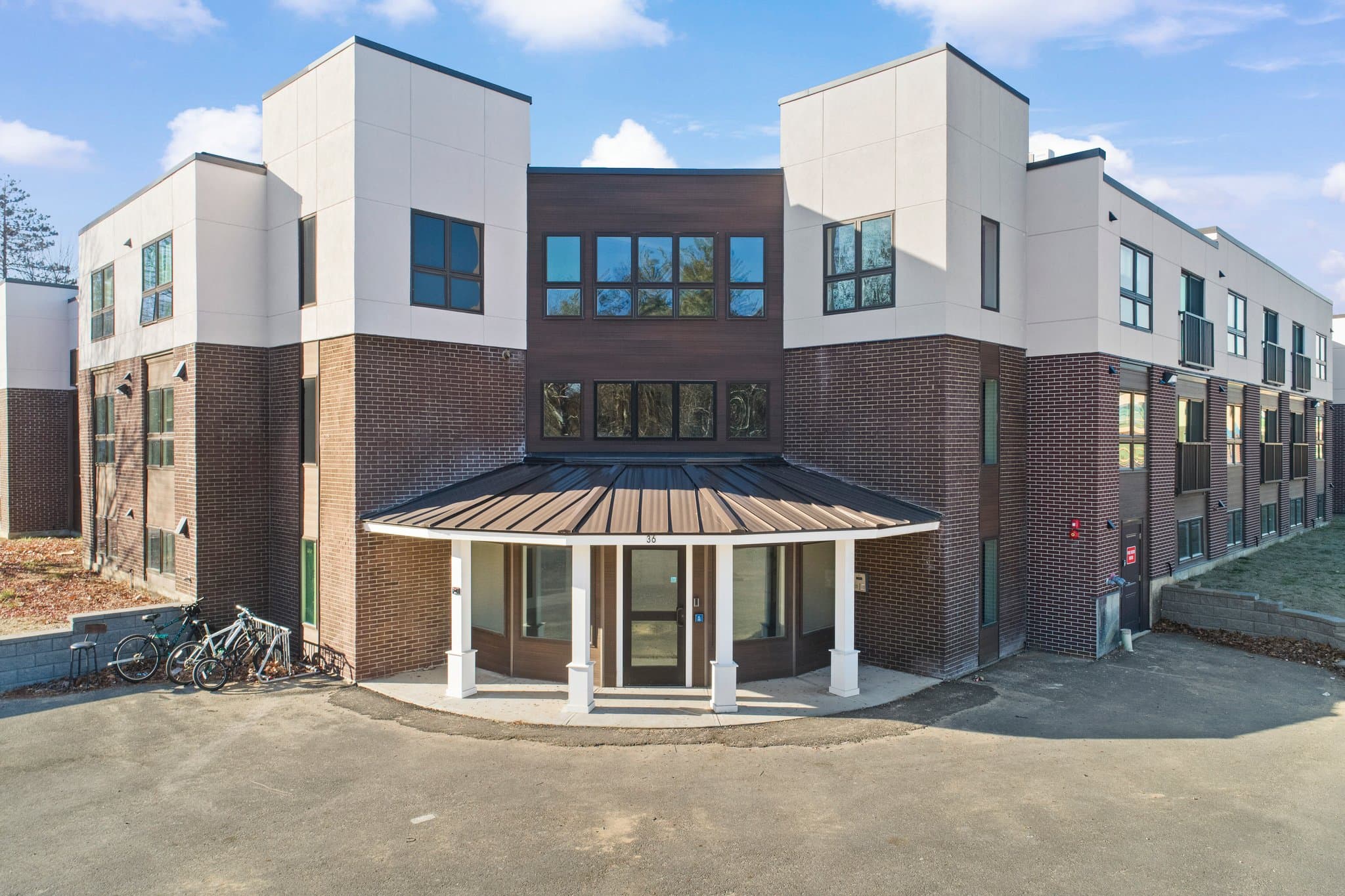 Rochester Apartment: 36 Farmington Rd