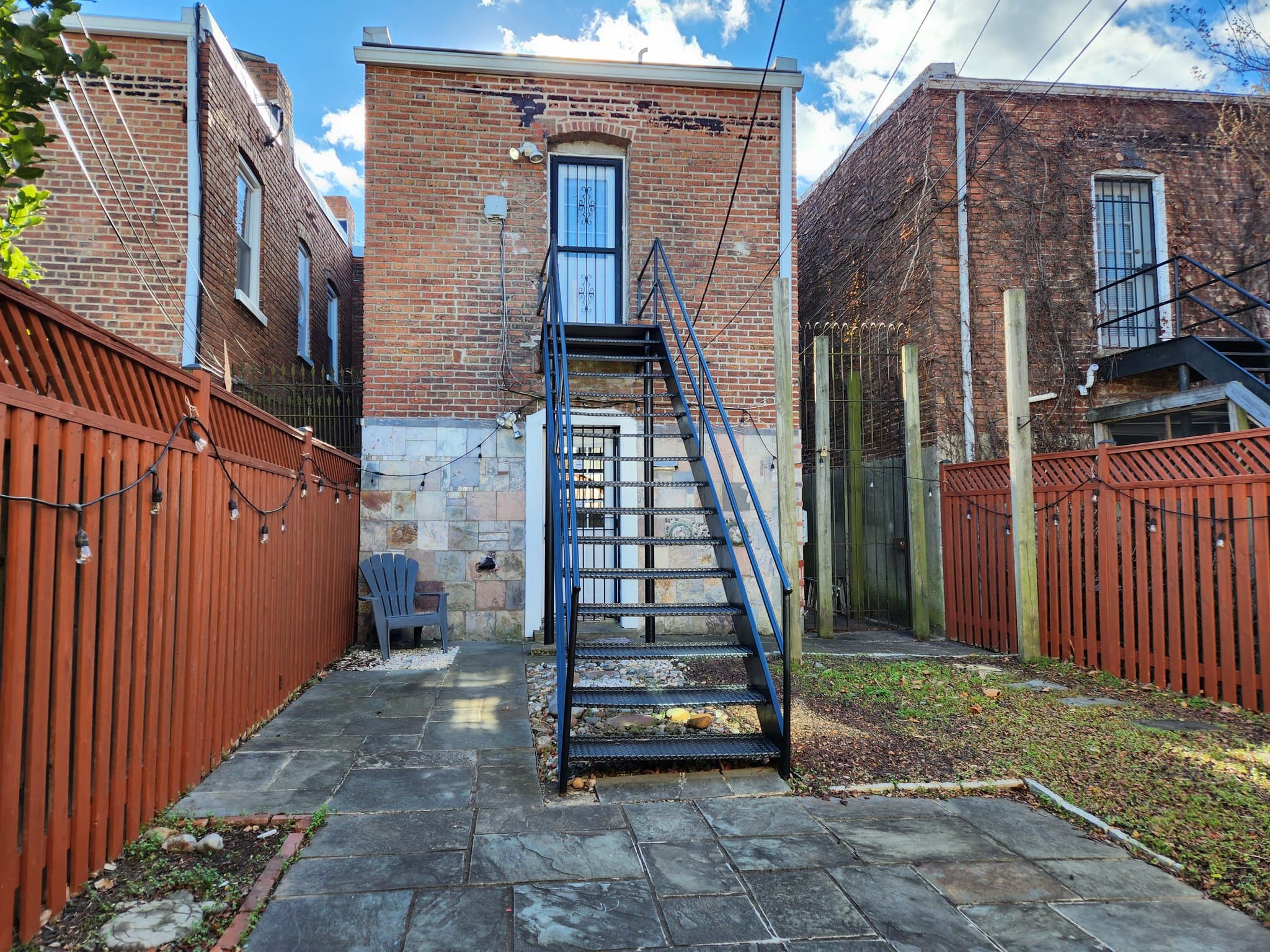 Washington Multiplex: 457 Ridge St NW