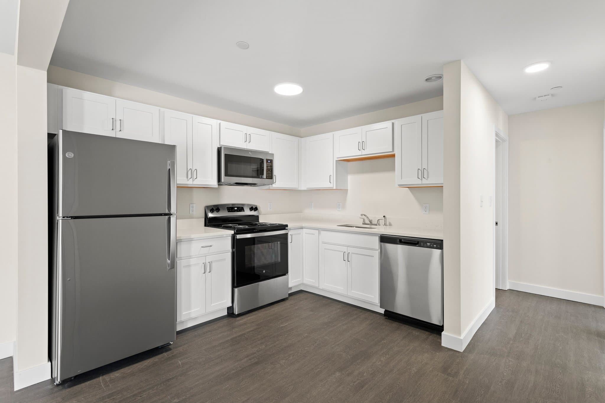 Rochester Apartment: 36 Farmington Rd