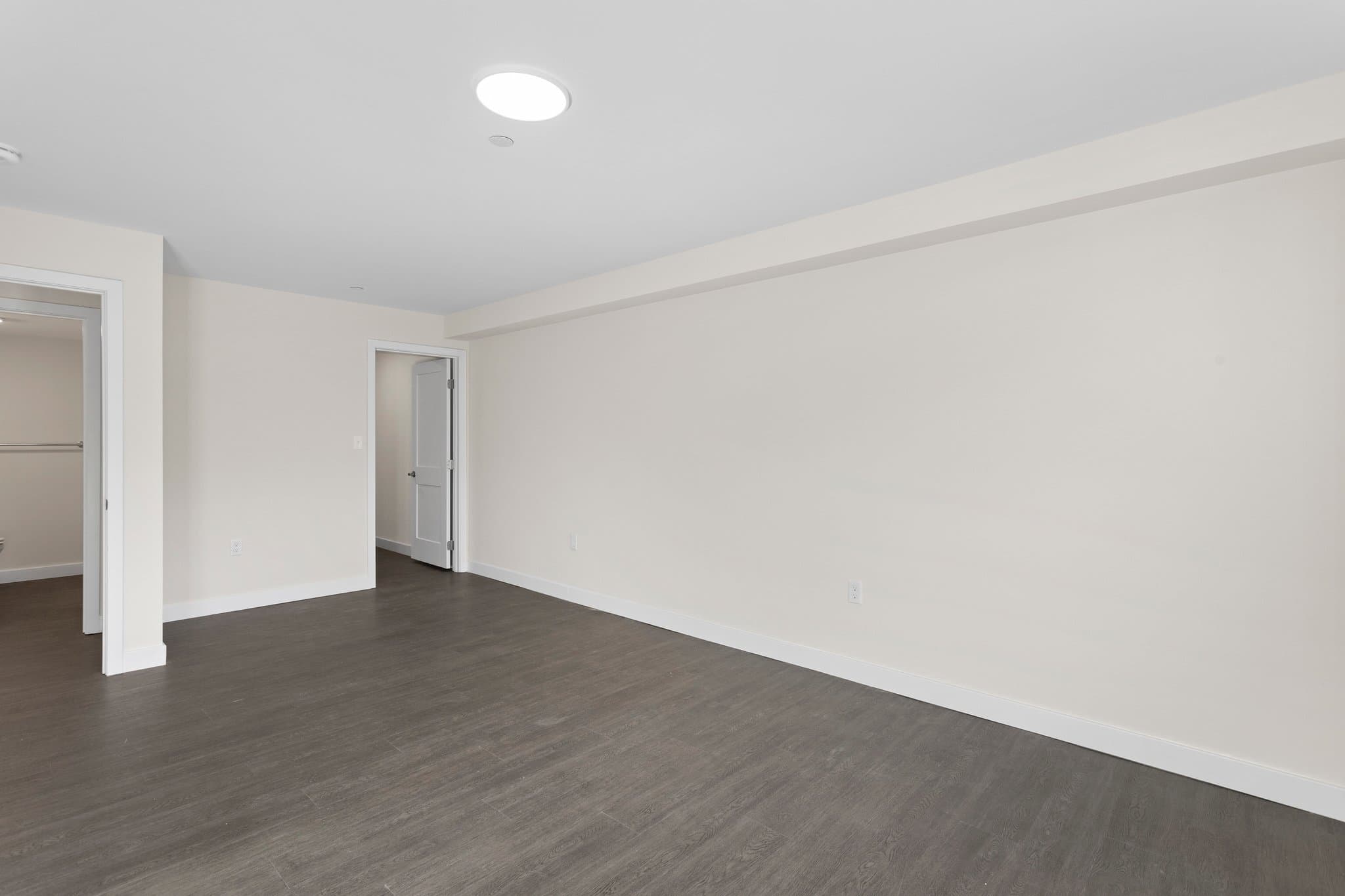 Rochester Apartment: 36 Farmington Rd