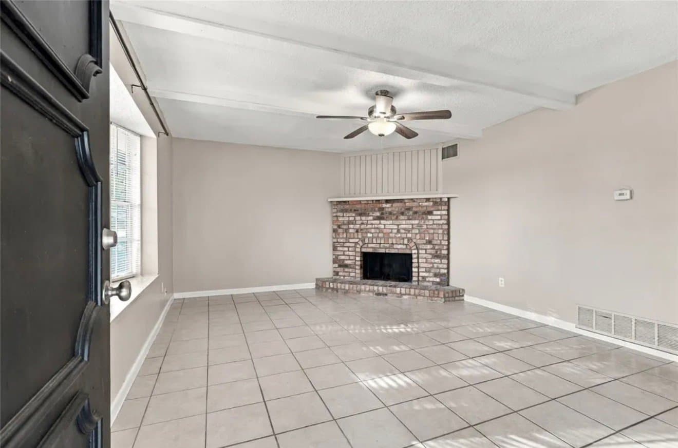 Arlington Multiplex: 2808 S Fielder Rd