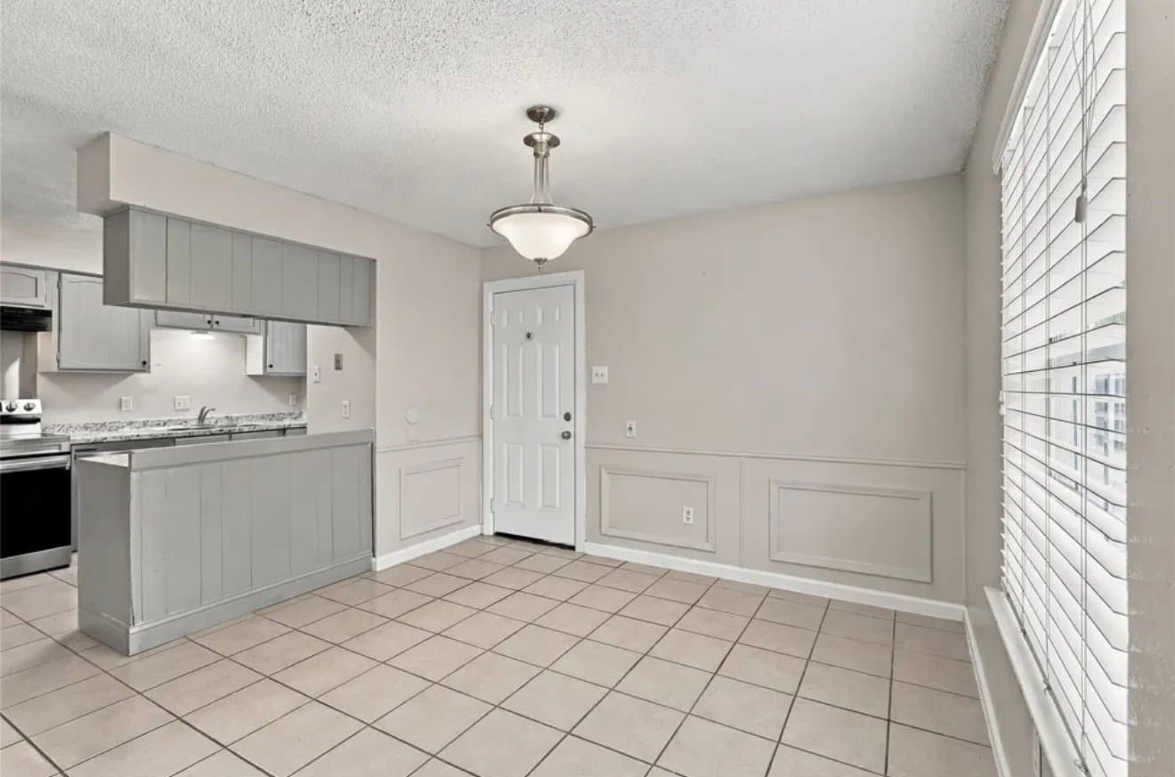 Arlington Multiplex: 2808 S Fielder Rd