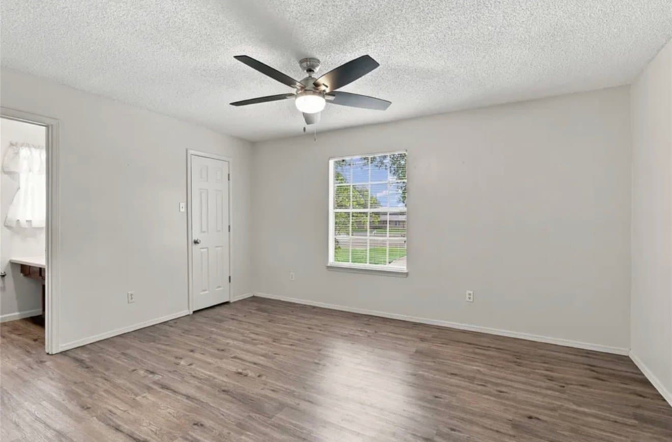 Arlington Multiplex: 2808 S Fielder Rd