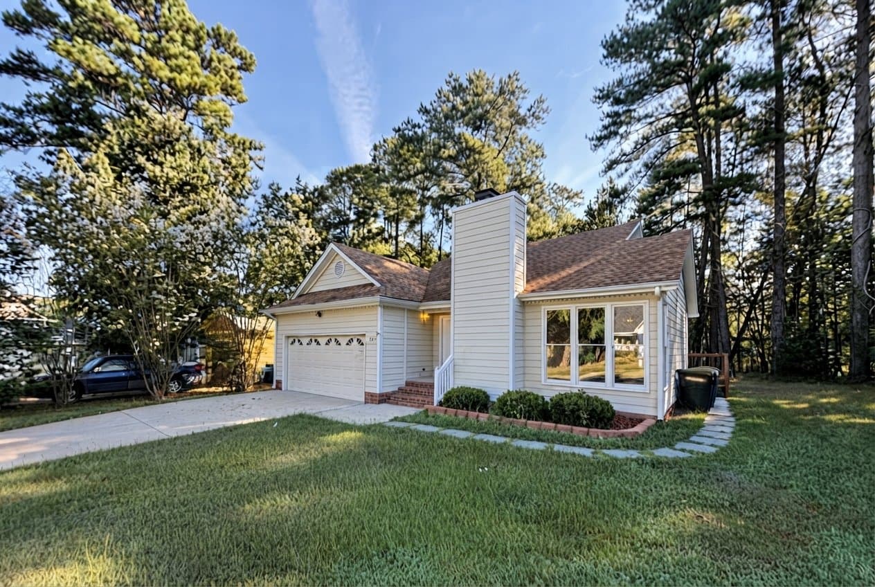Raleigh House: 3128 Verdugo Dr