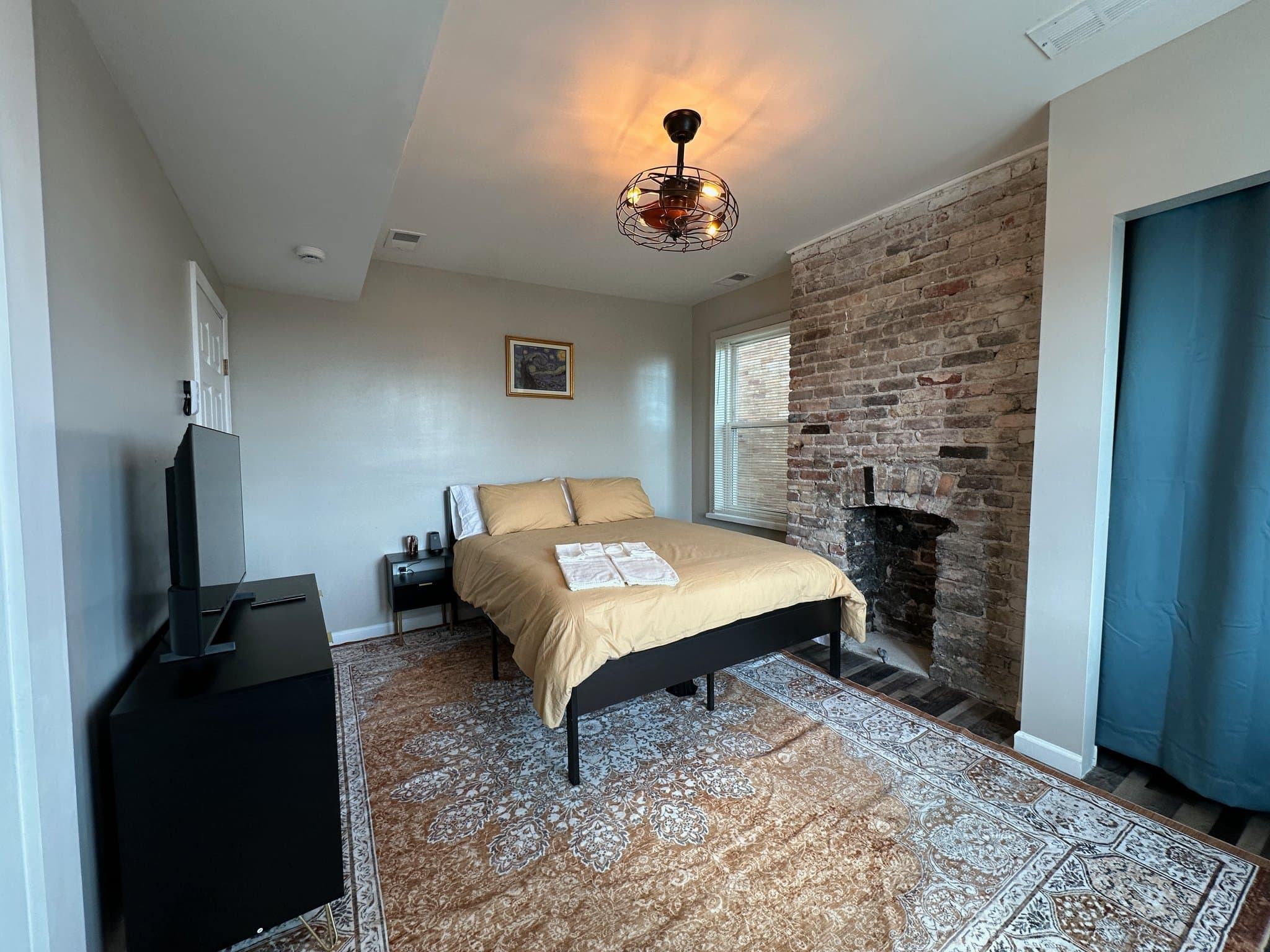 Pittsburgh House: 528 Junilla Street