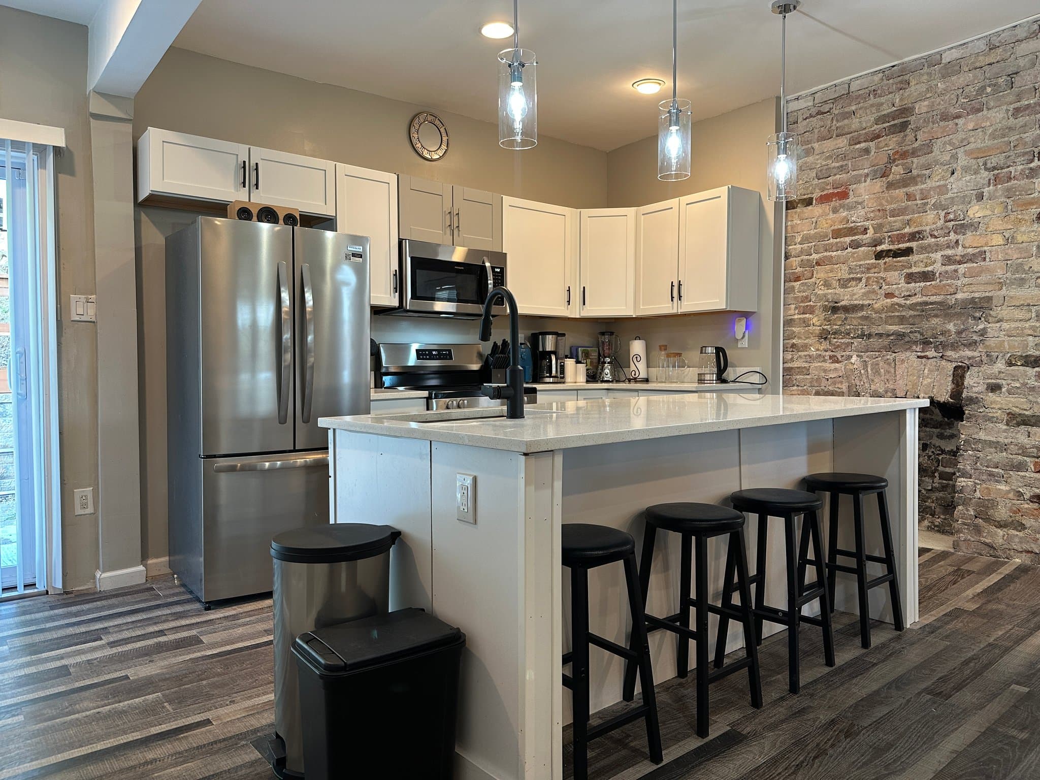 Pittsburgh House: 528 Junilla Street