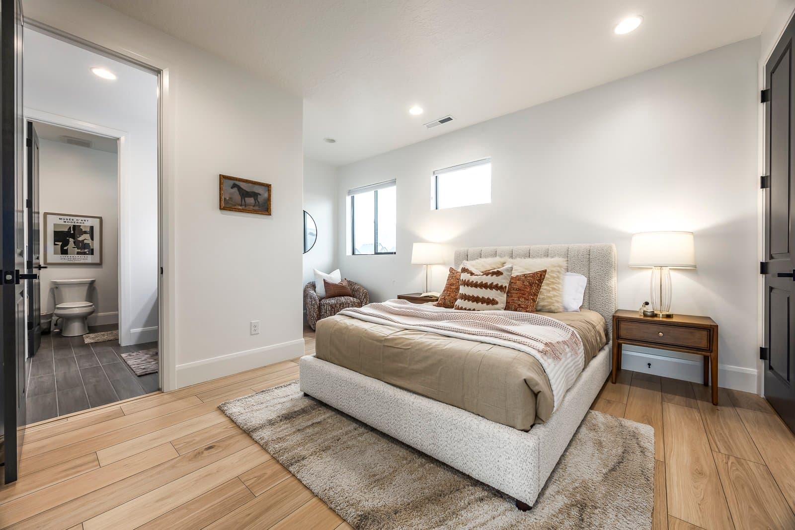 Highland House: 9825 N Willowbank Dr