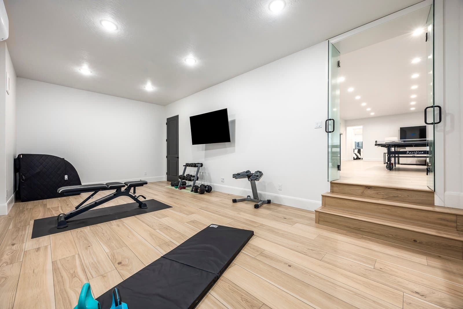 Highland House: 9825 N Willowbank Dr