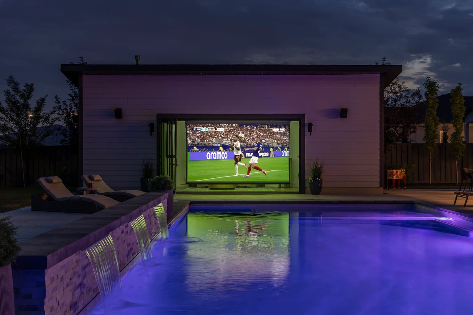 Highland House: 9825 N Willowbank Dr