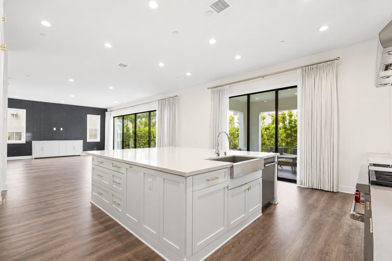 Irvine House: 57 Pulsar
