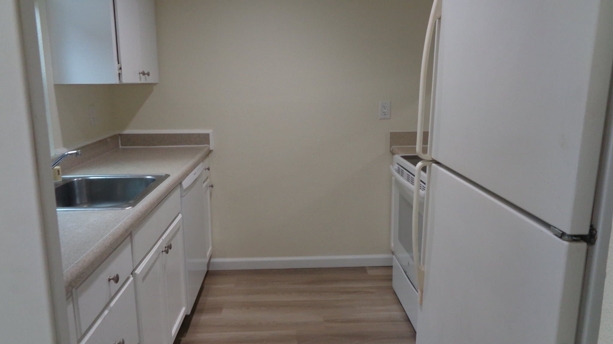 Everett House: 12428 Meridian Ave, S