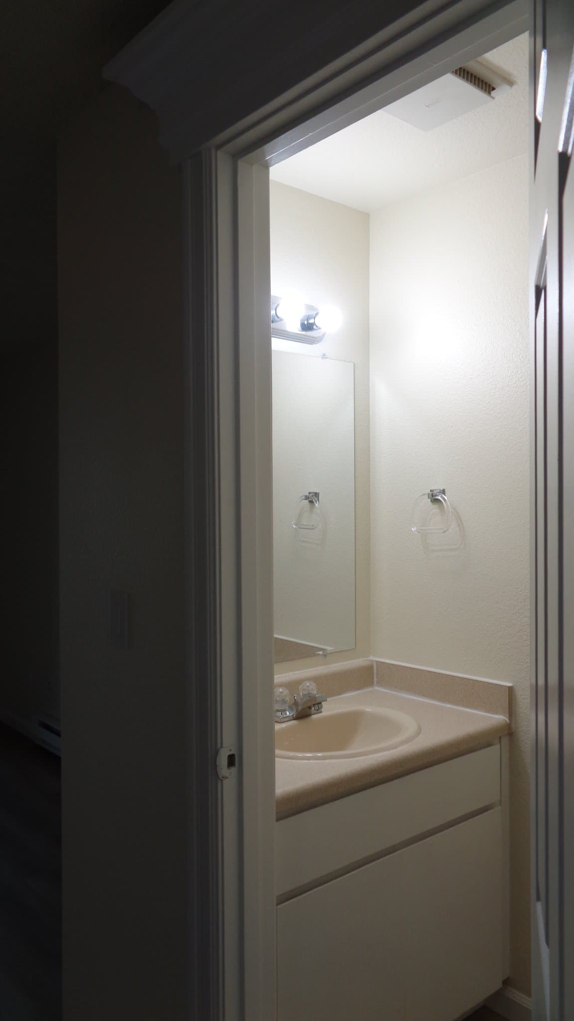 Everett House: 12428 Meridian Ave, S