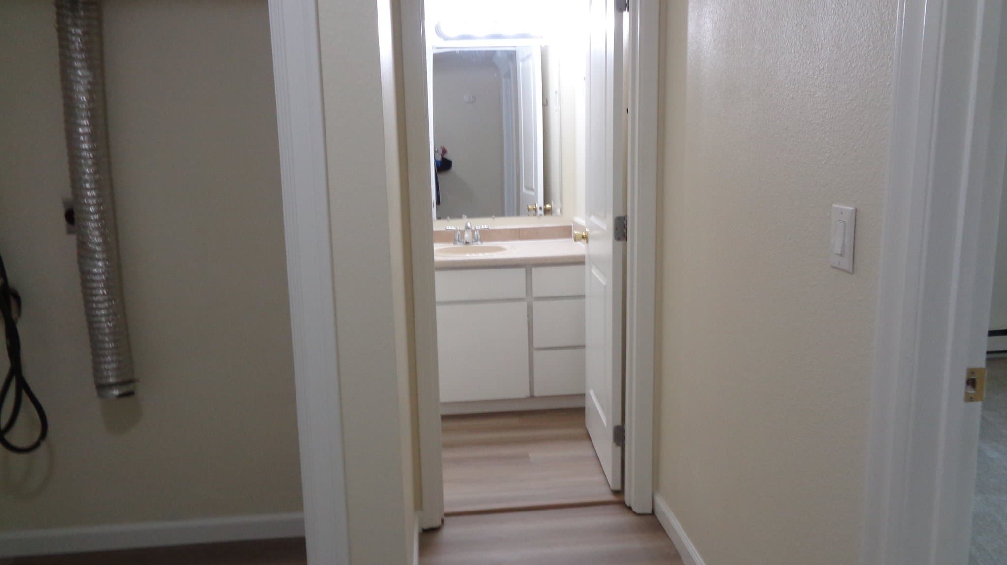 Everett House: 12428 Meridian Ave, S