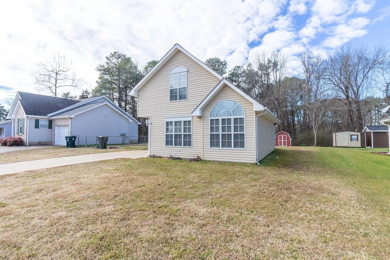 Chattanooga House: 1163 Greens Rd