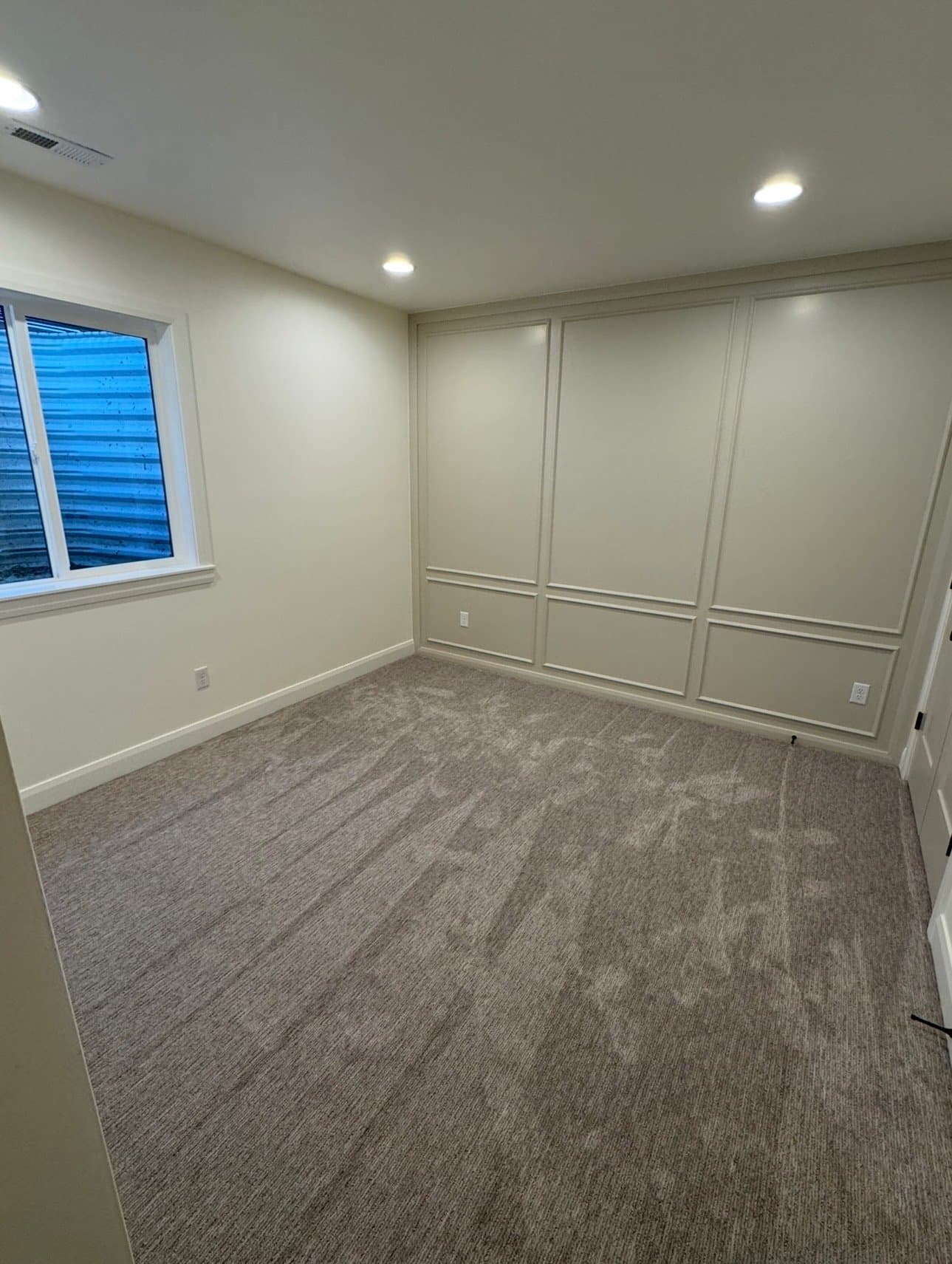 Vineyard House: 79 N Scarlet Maple Rd