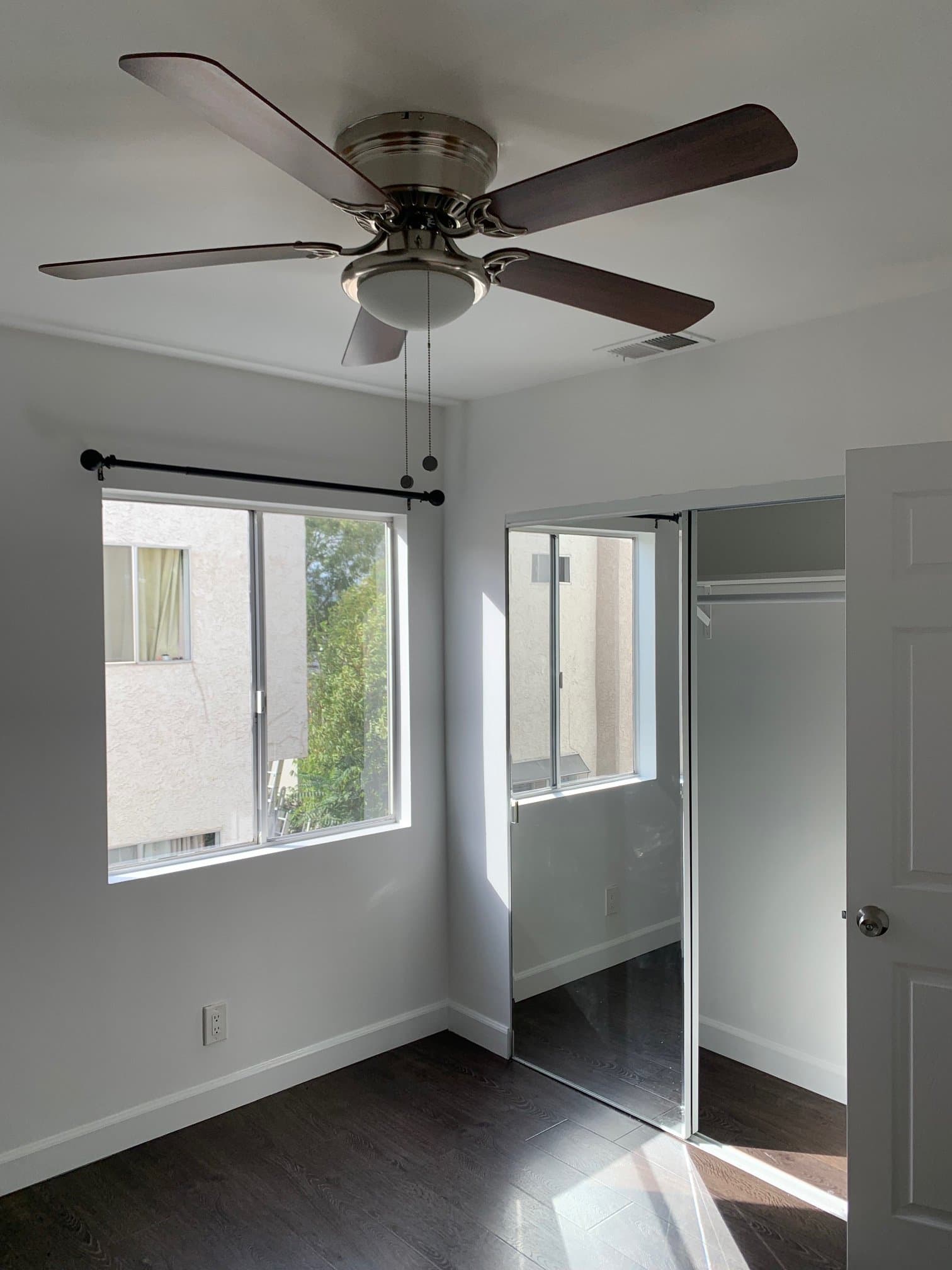 Los Angeles Condo: 1101 Laveta Terrace