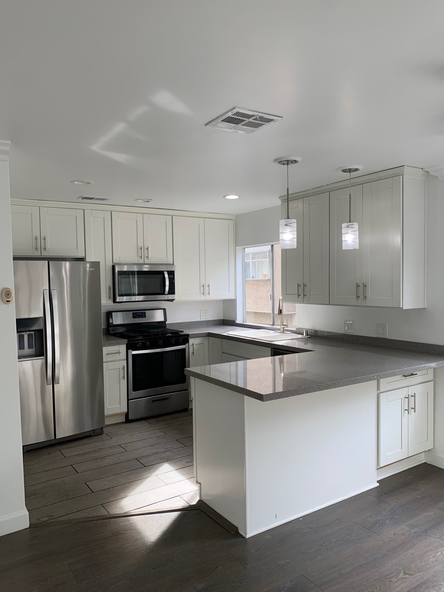 Los Angeles Condo: 1101 Laveta Terrace