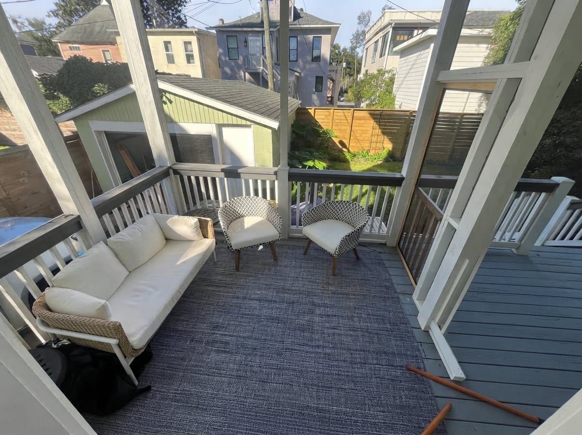 Savannah House: 522 E 40th St