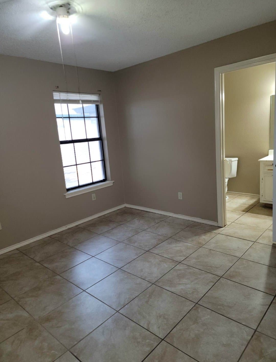 McAllen House: 3005 Indian Hill Avenue