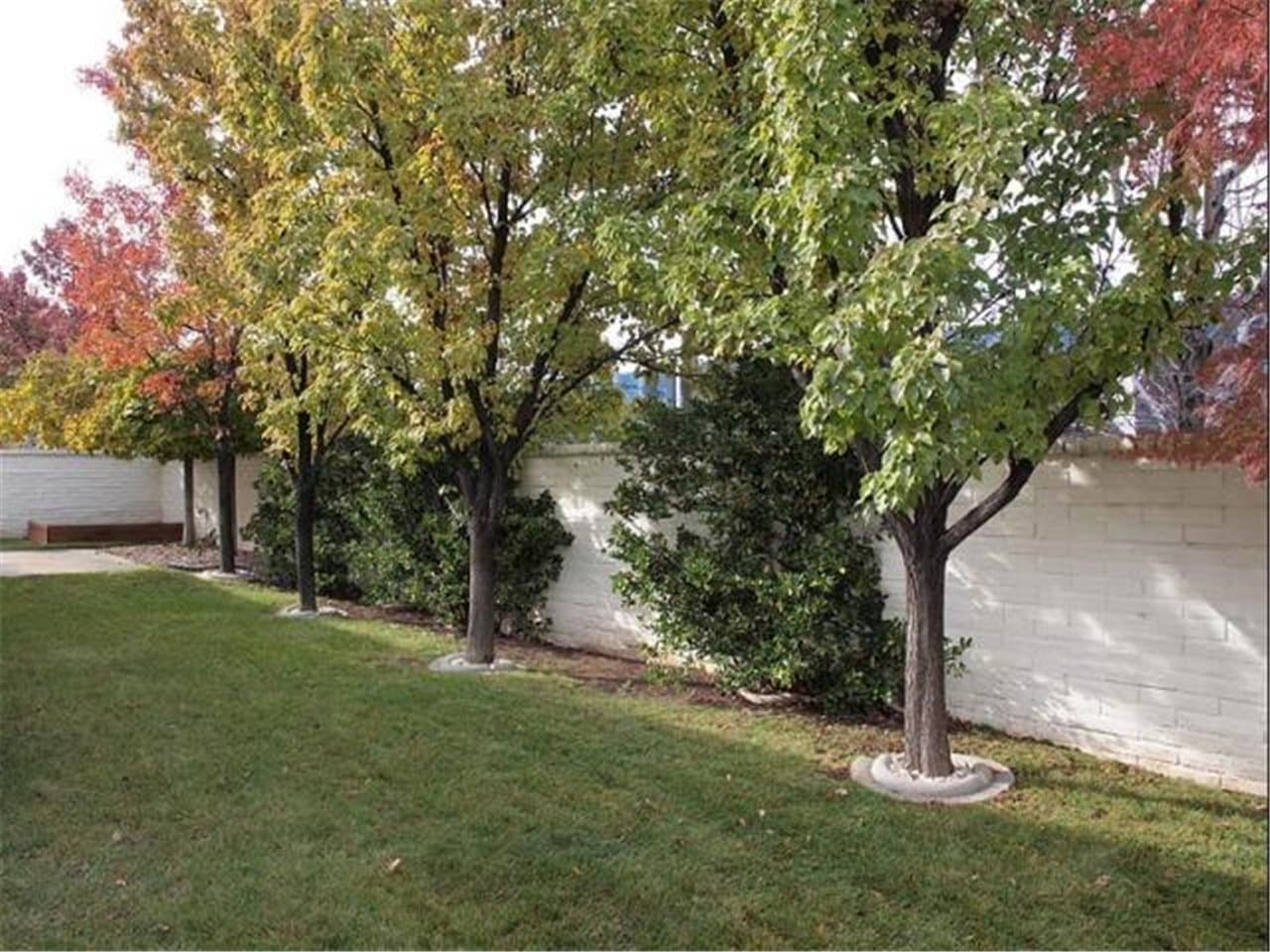 Salt Lake City Single Room: 7124 S Ponderosa Dr