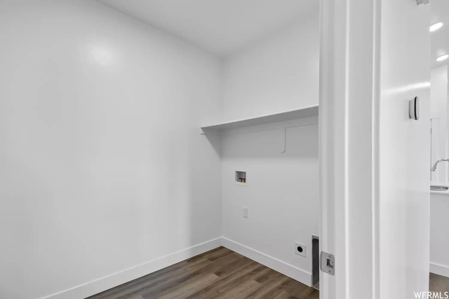 Providence Single Room: 472 W 40 S