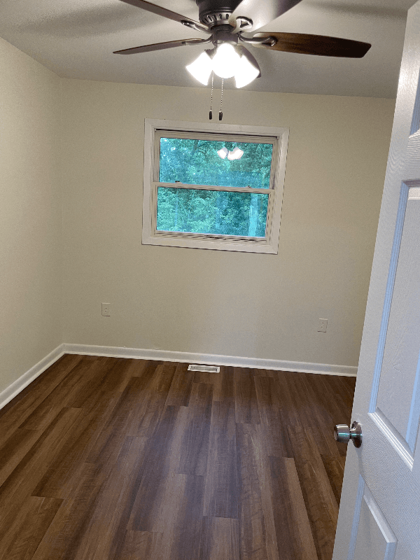 Lebanon Townhome: 1813 Chestnut St