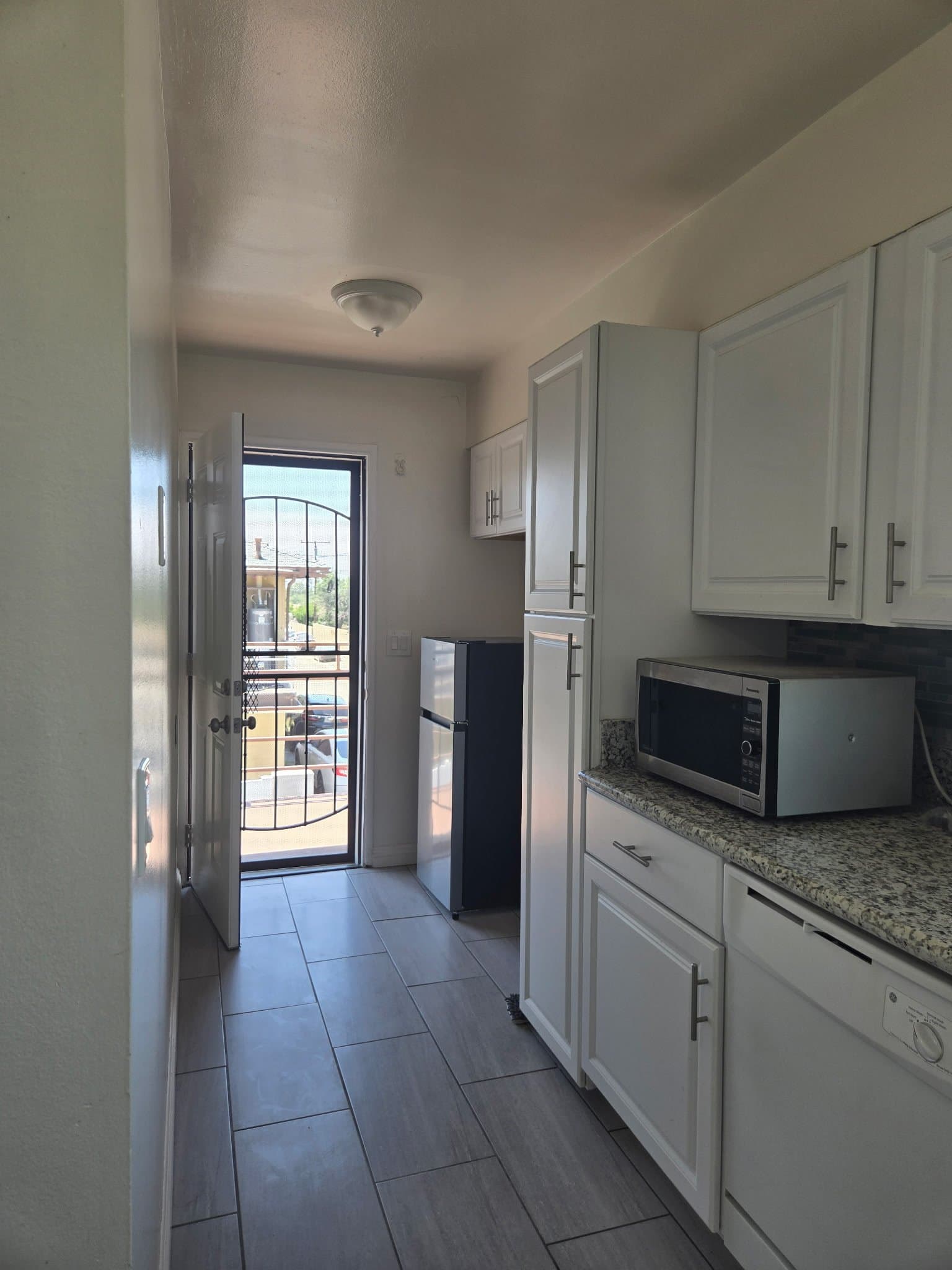 San Bernardino Apartment: 3848 Ferndale Ave