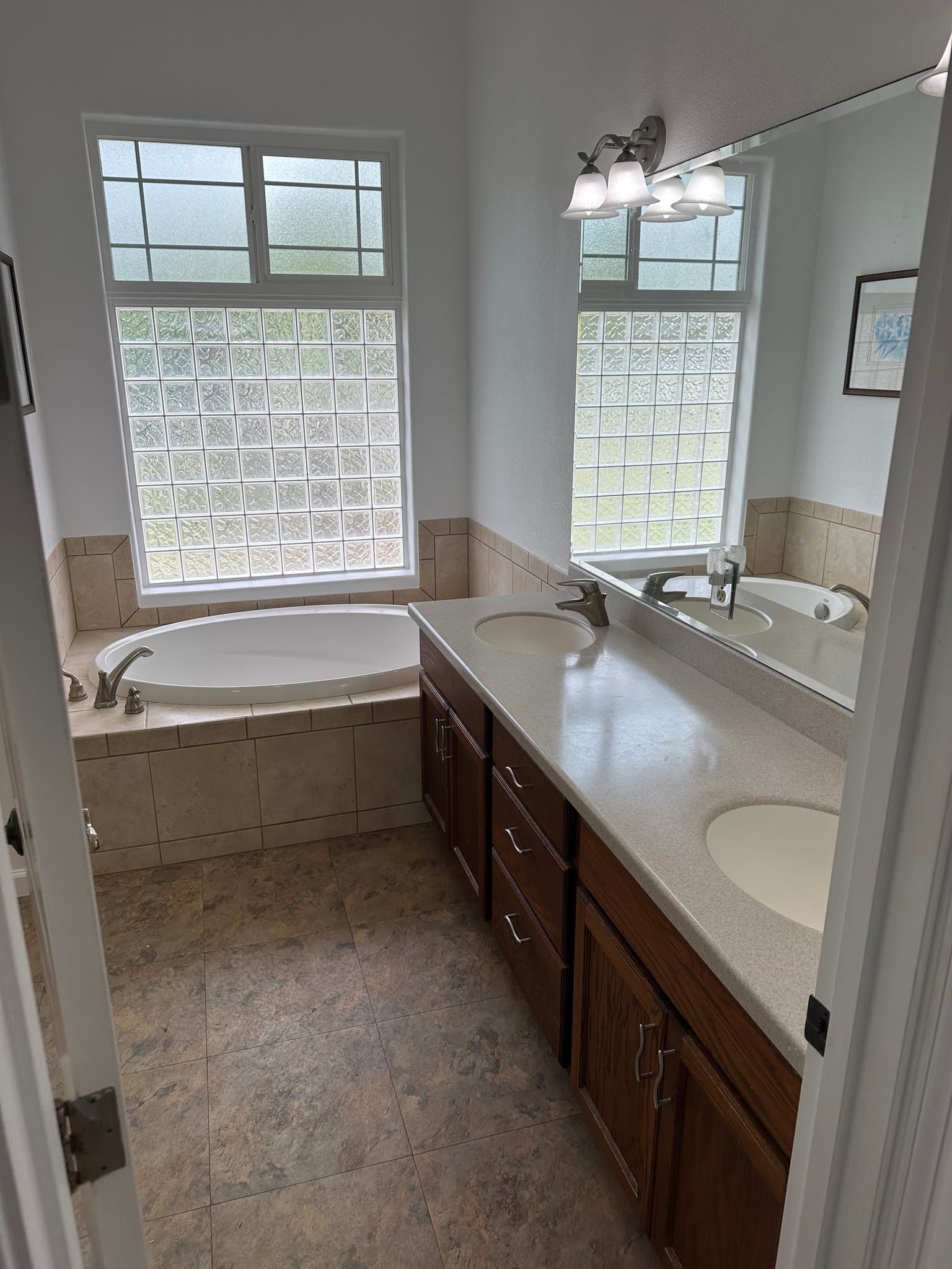Wailuku House: 590 Luakalae Pl